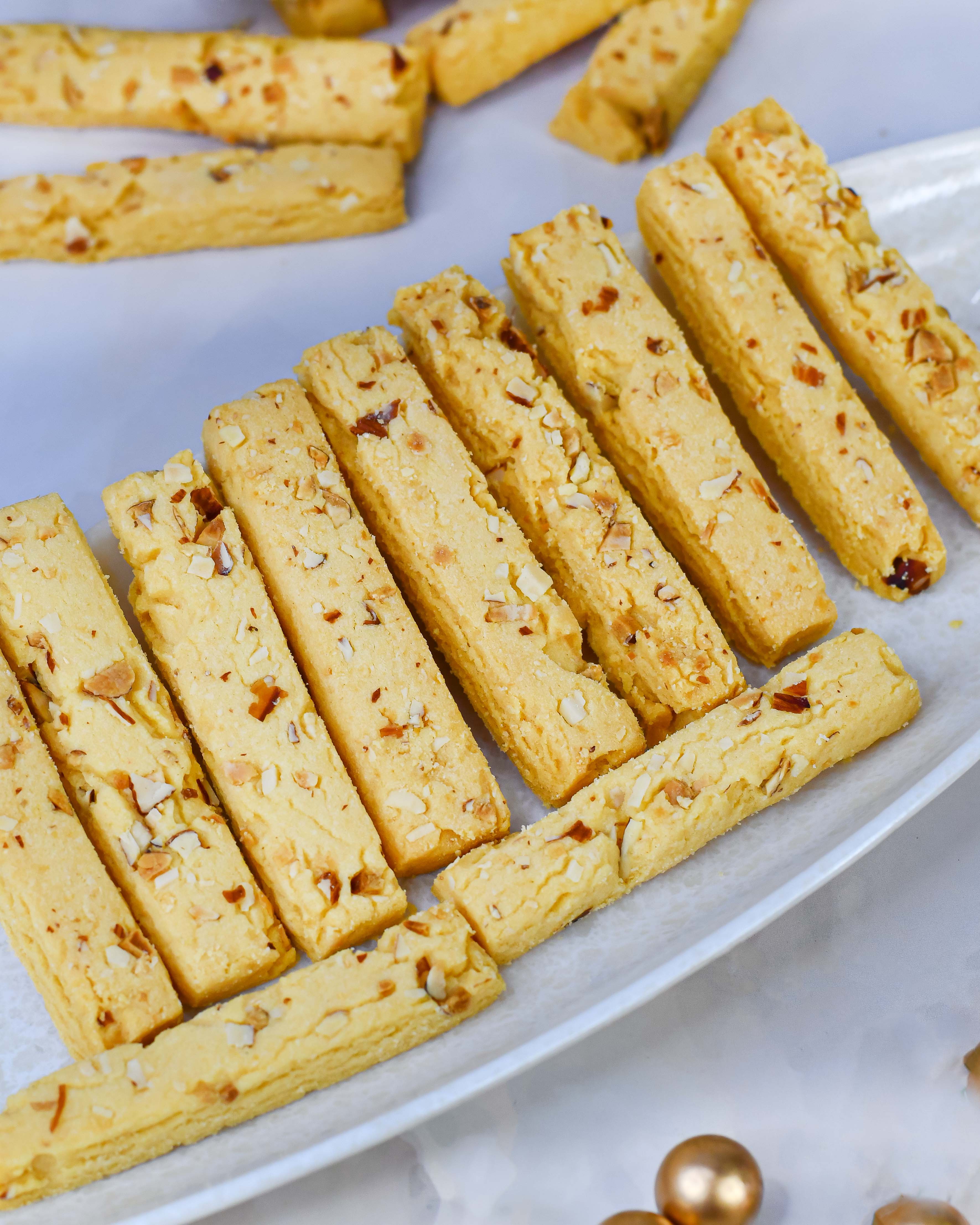 Almond Cookies (TIN)