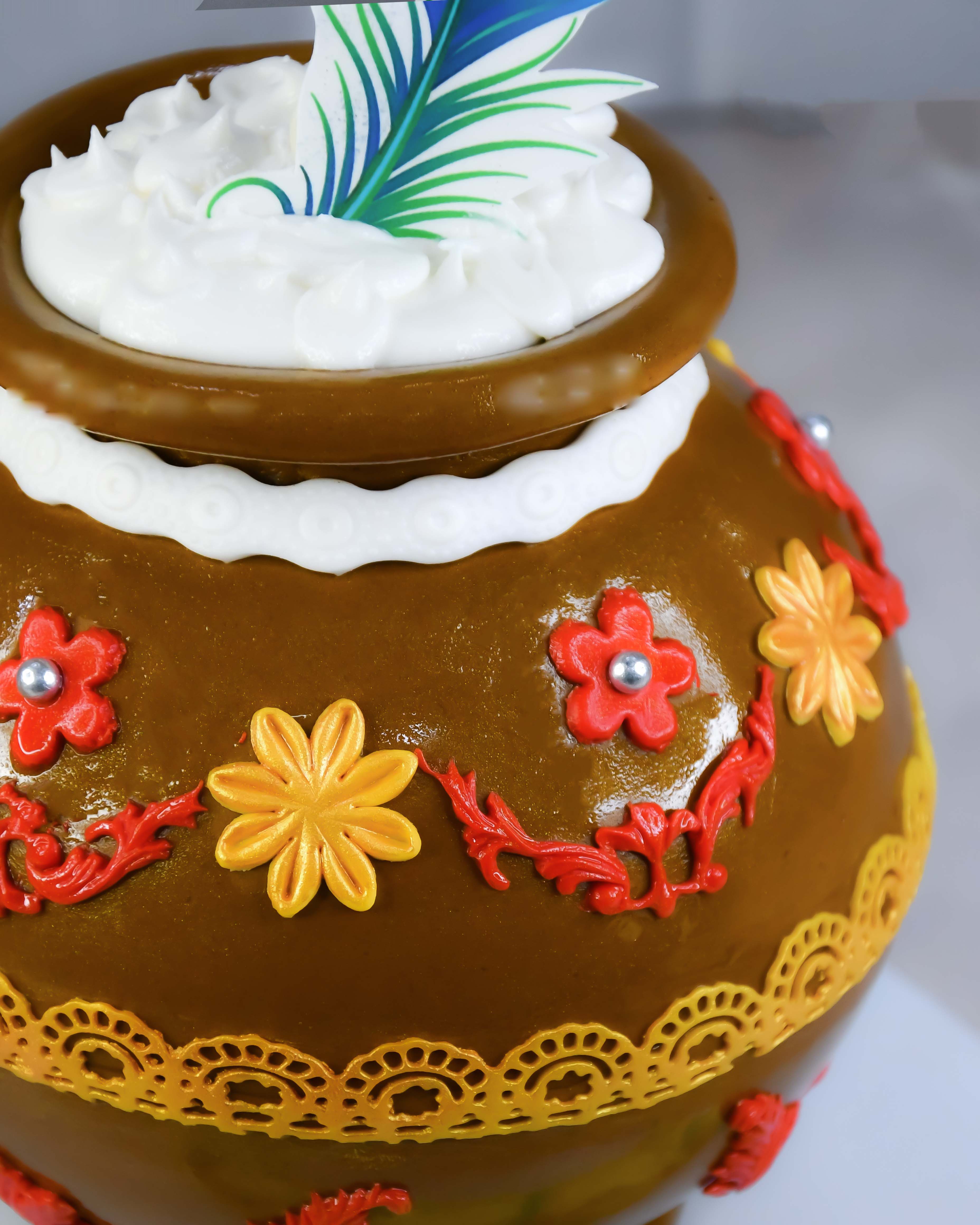 Dahi Handi Hammer Cake