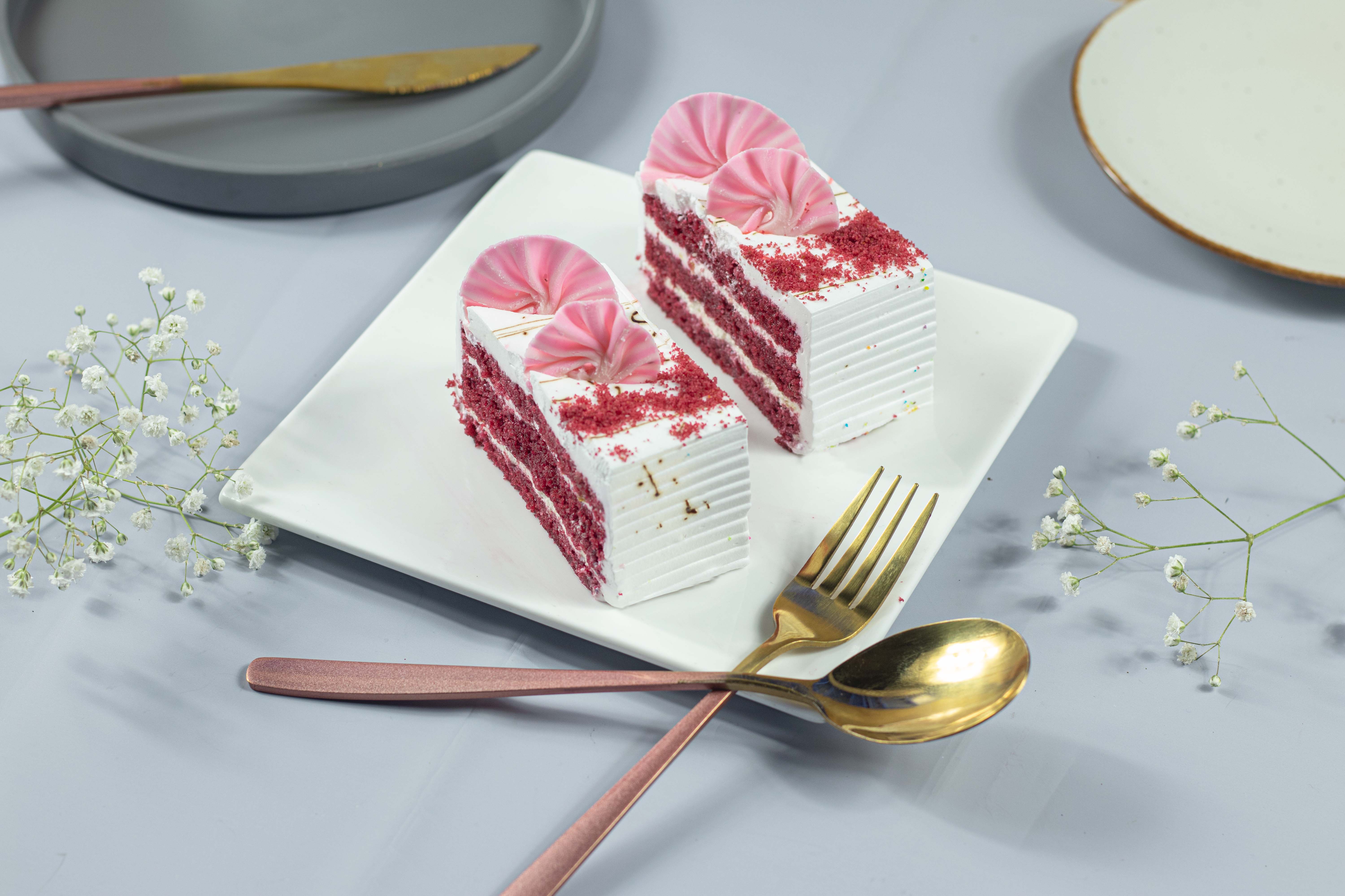 Red Velvet Cheese Pastry