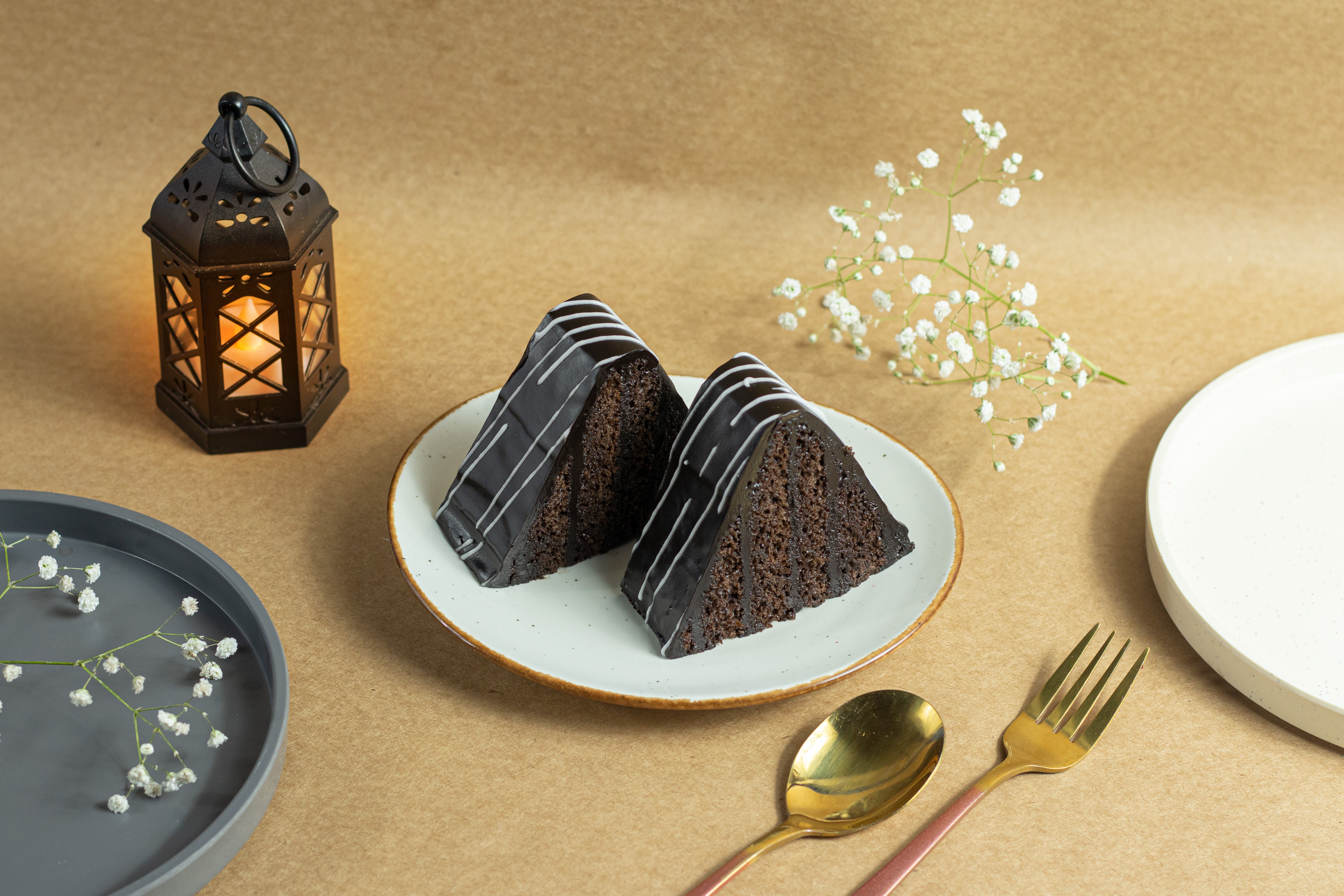 PYRAMID PASTRY