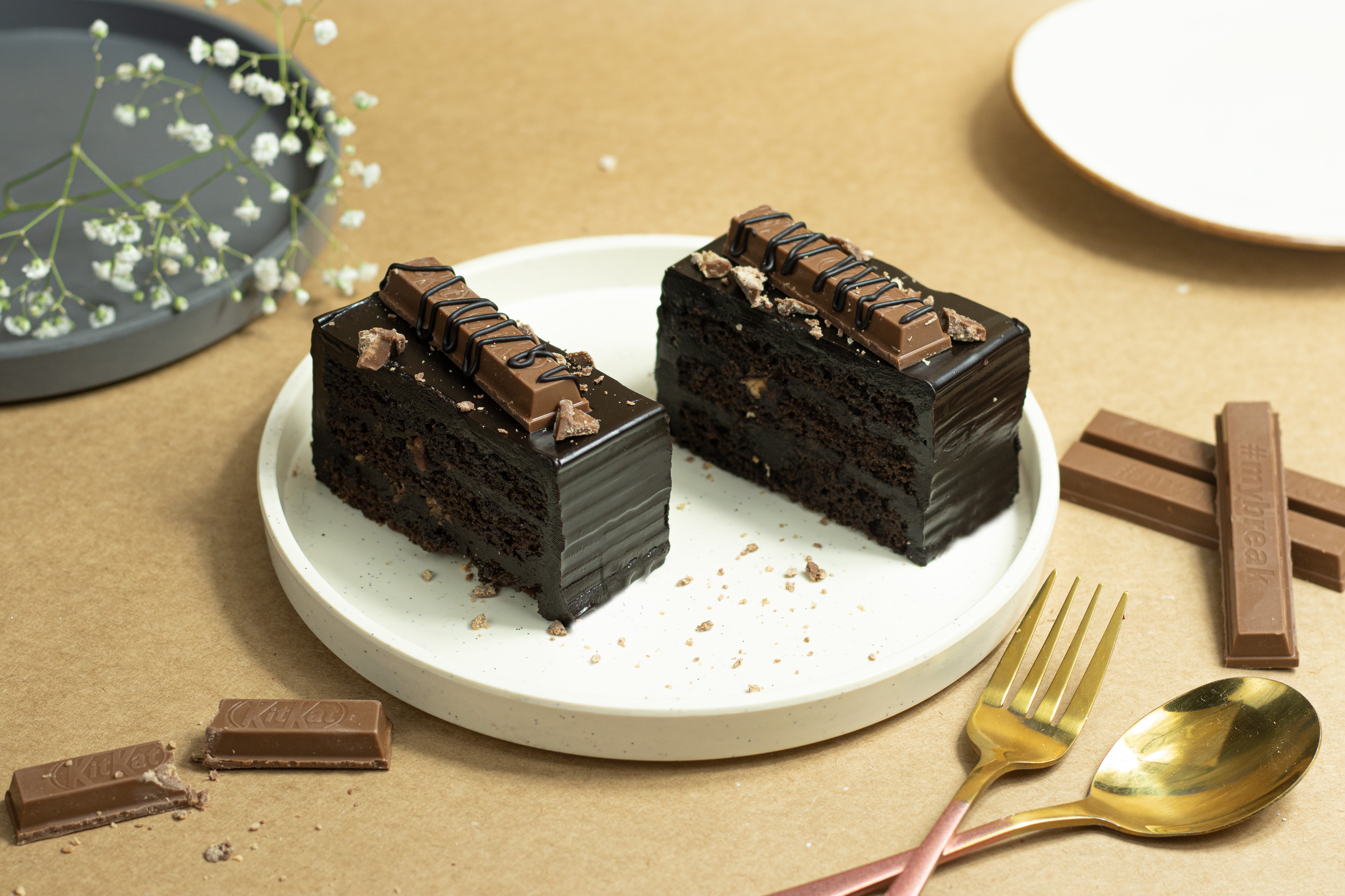 KITKAT PASTRY