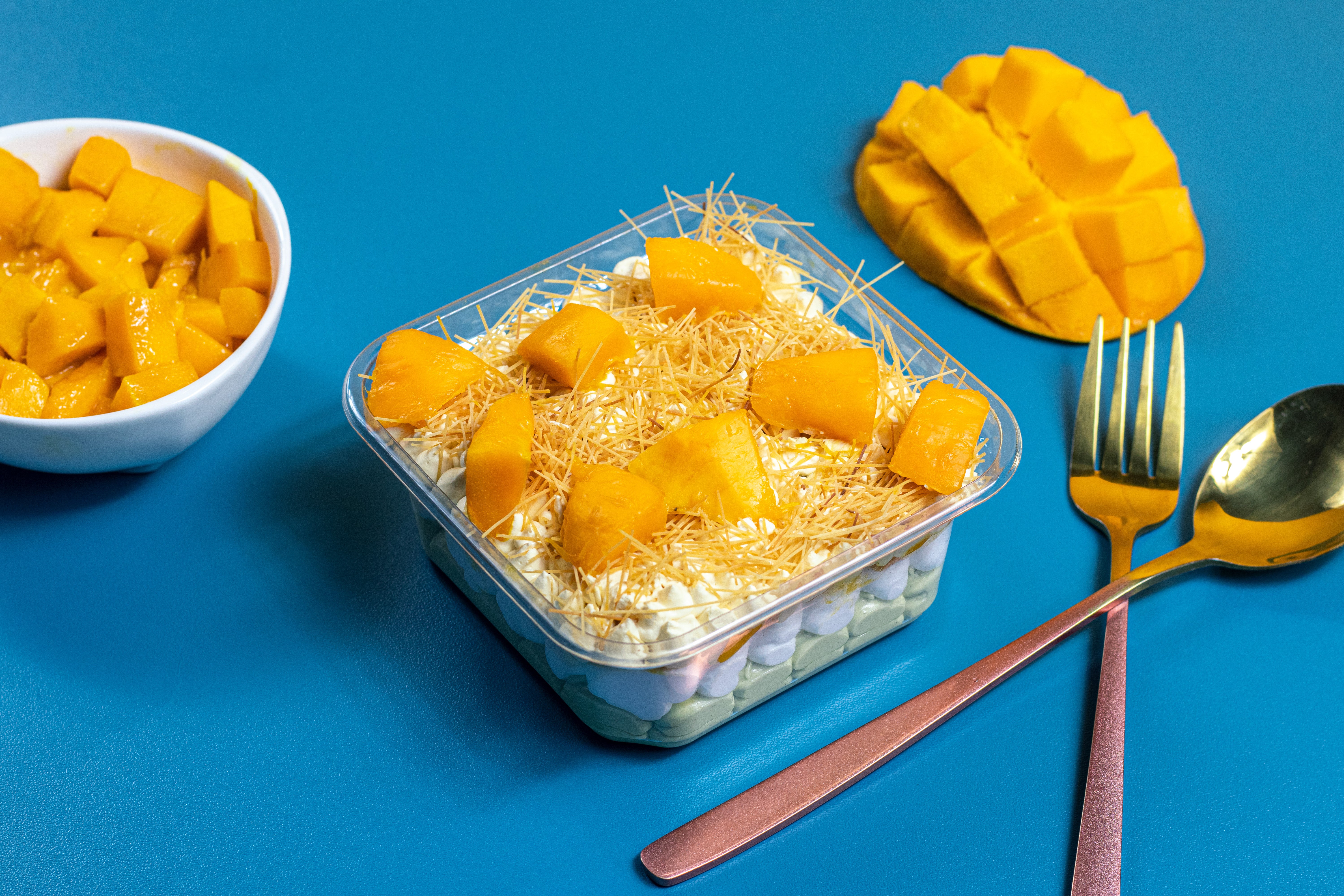 Golden Mango Pistachio Kunafa Tub