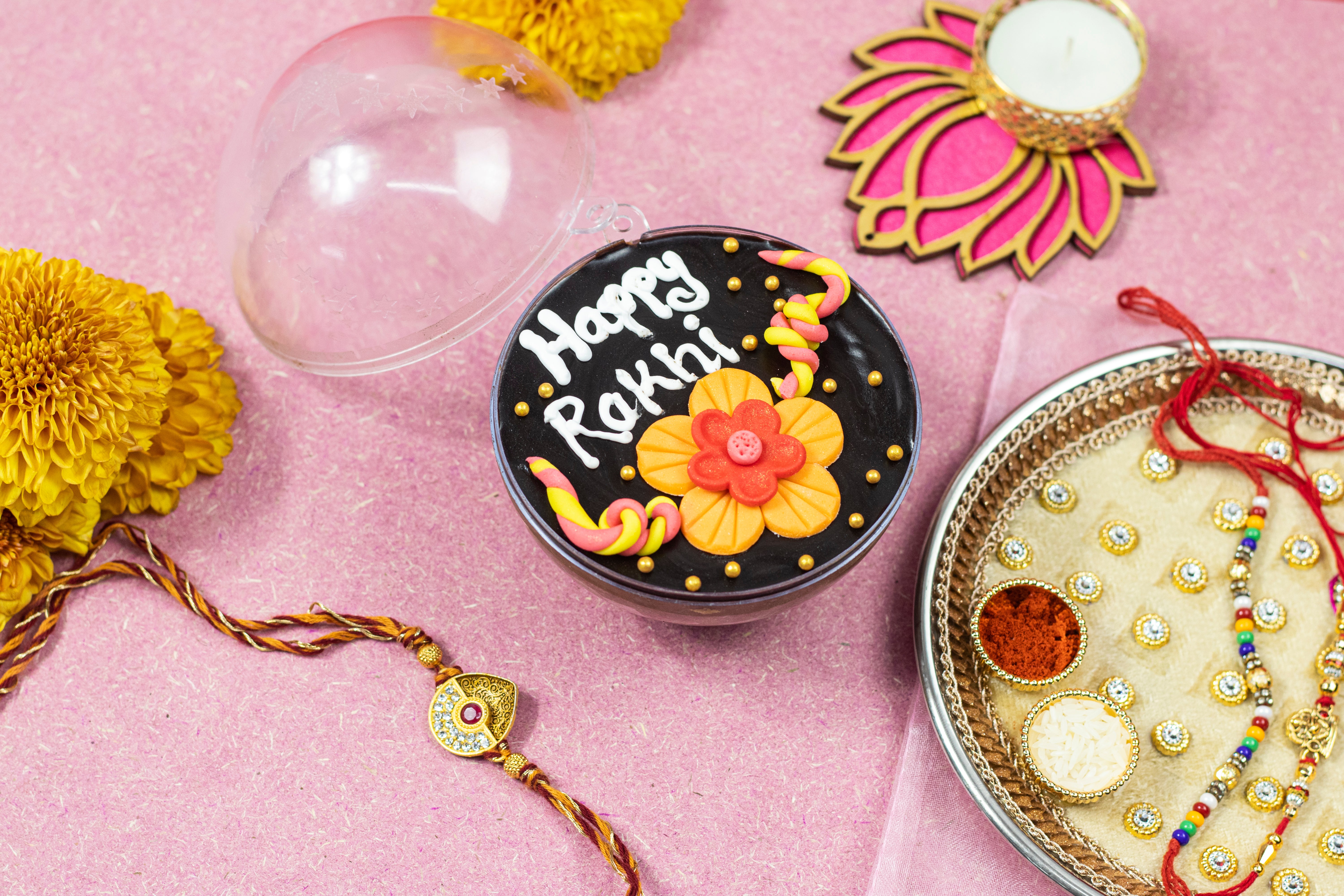 Rakhi Mousse