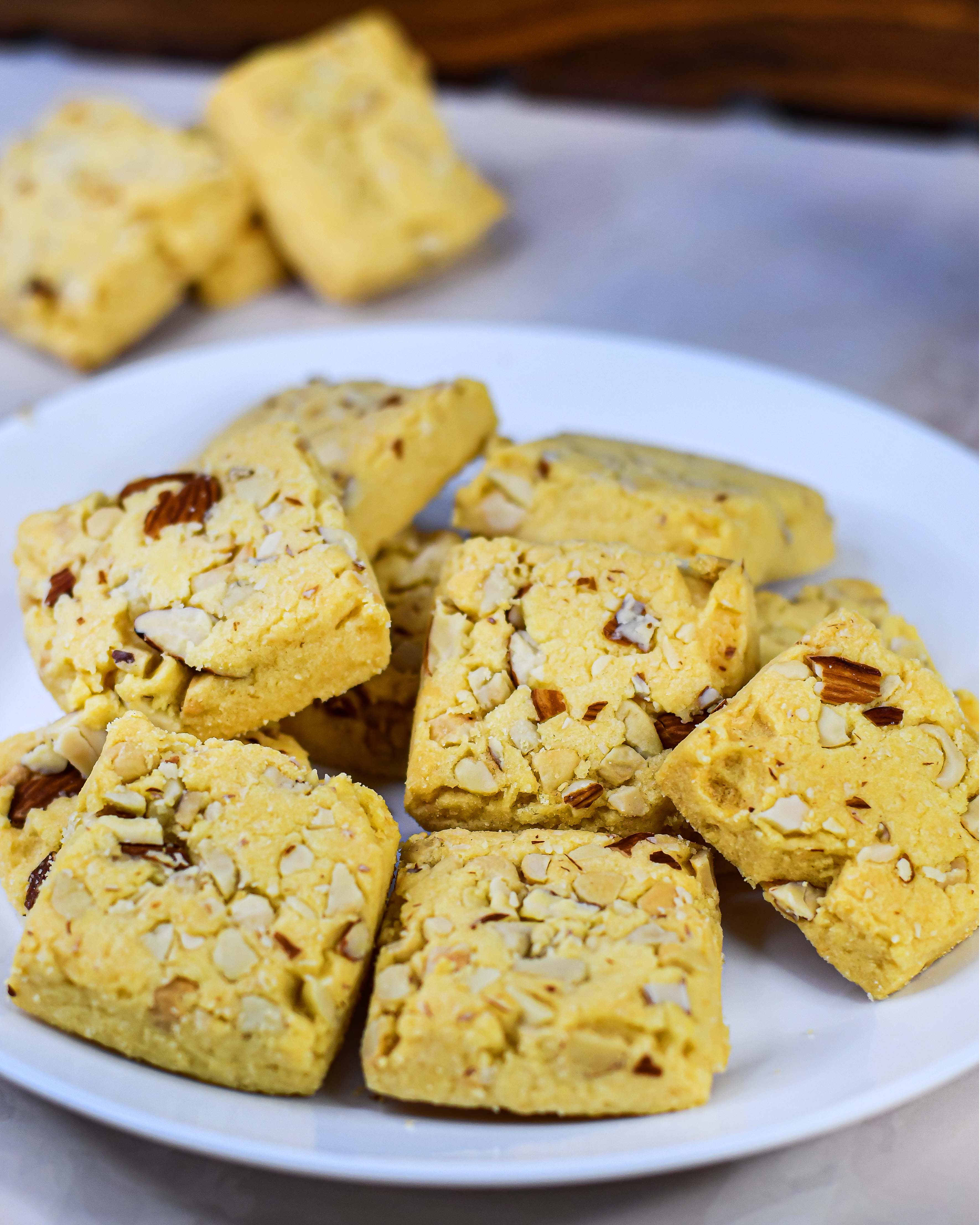 Cashew Almond Cookies (TIN)