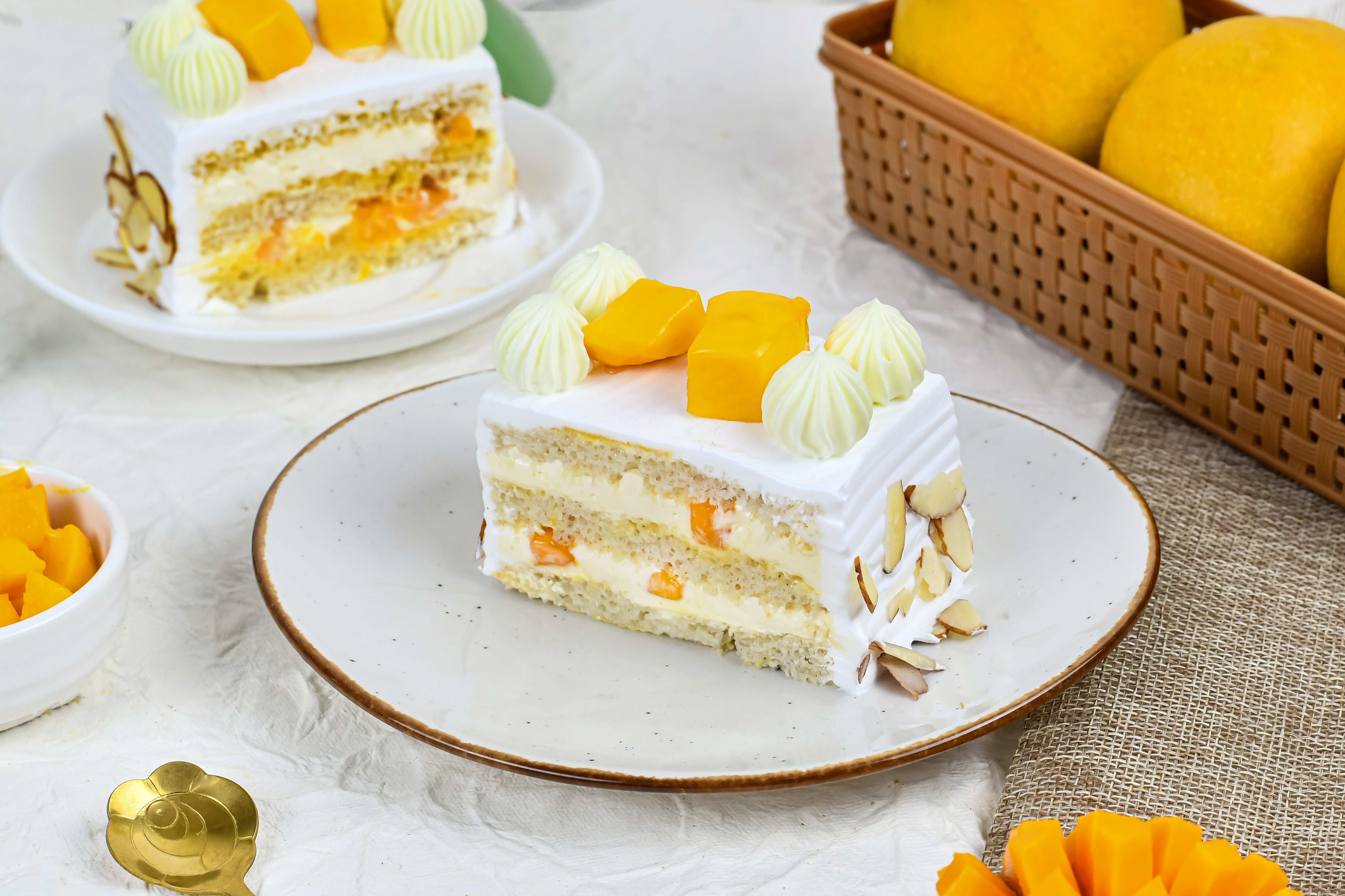 Mango raja pastry