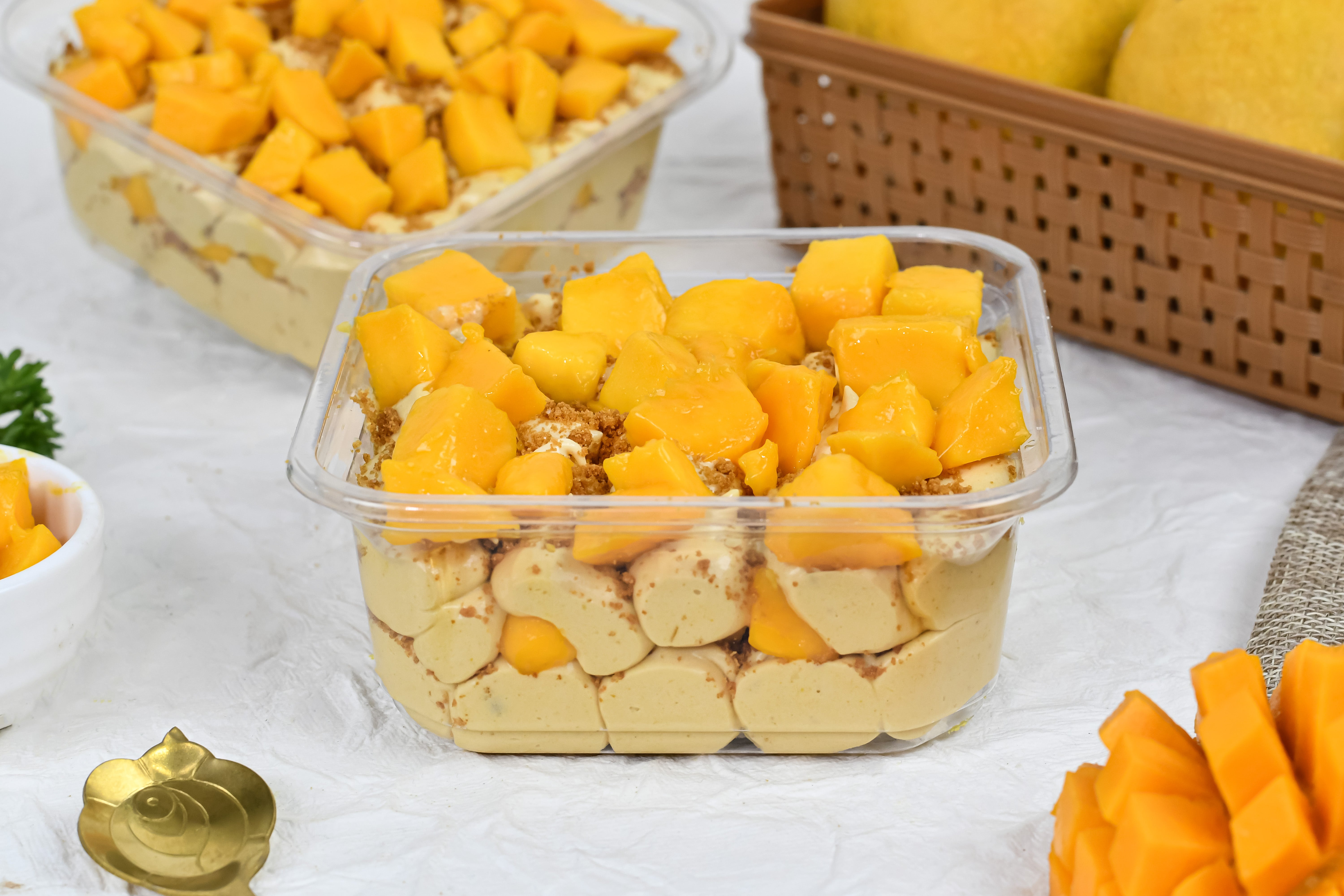 Mango lotus biscoff tub