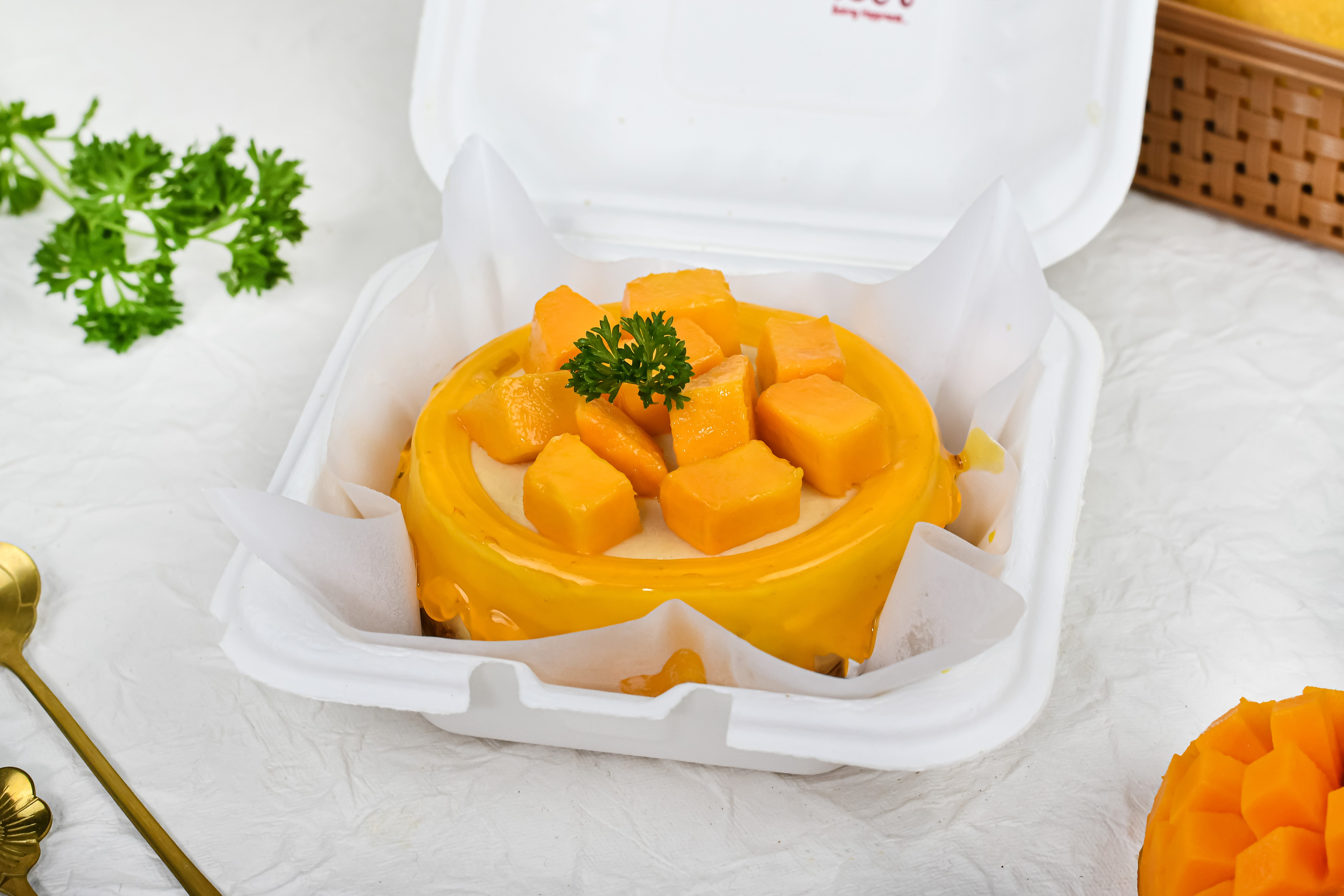 Mango cheese bento cake