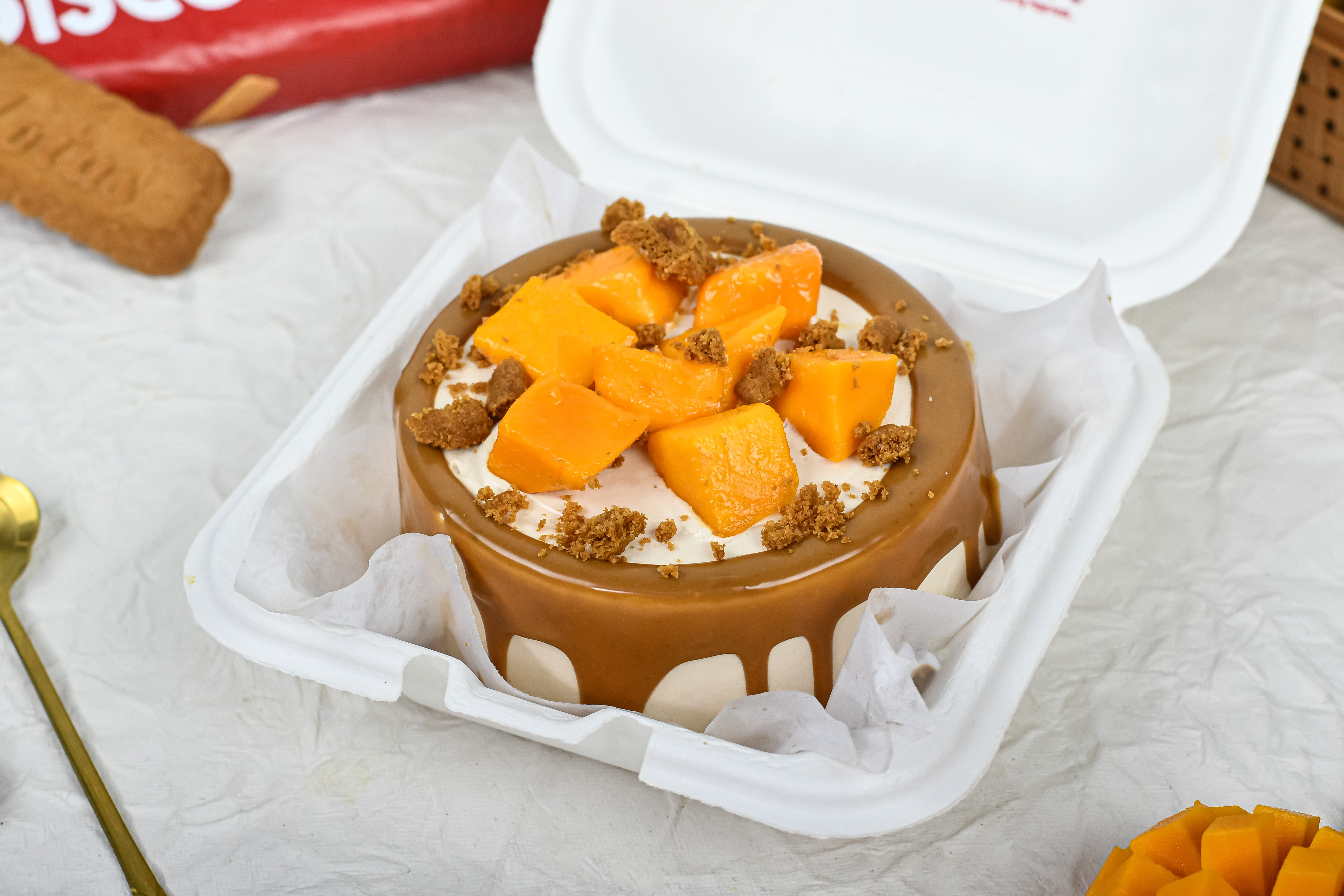Mango lotus biscoff bento cake