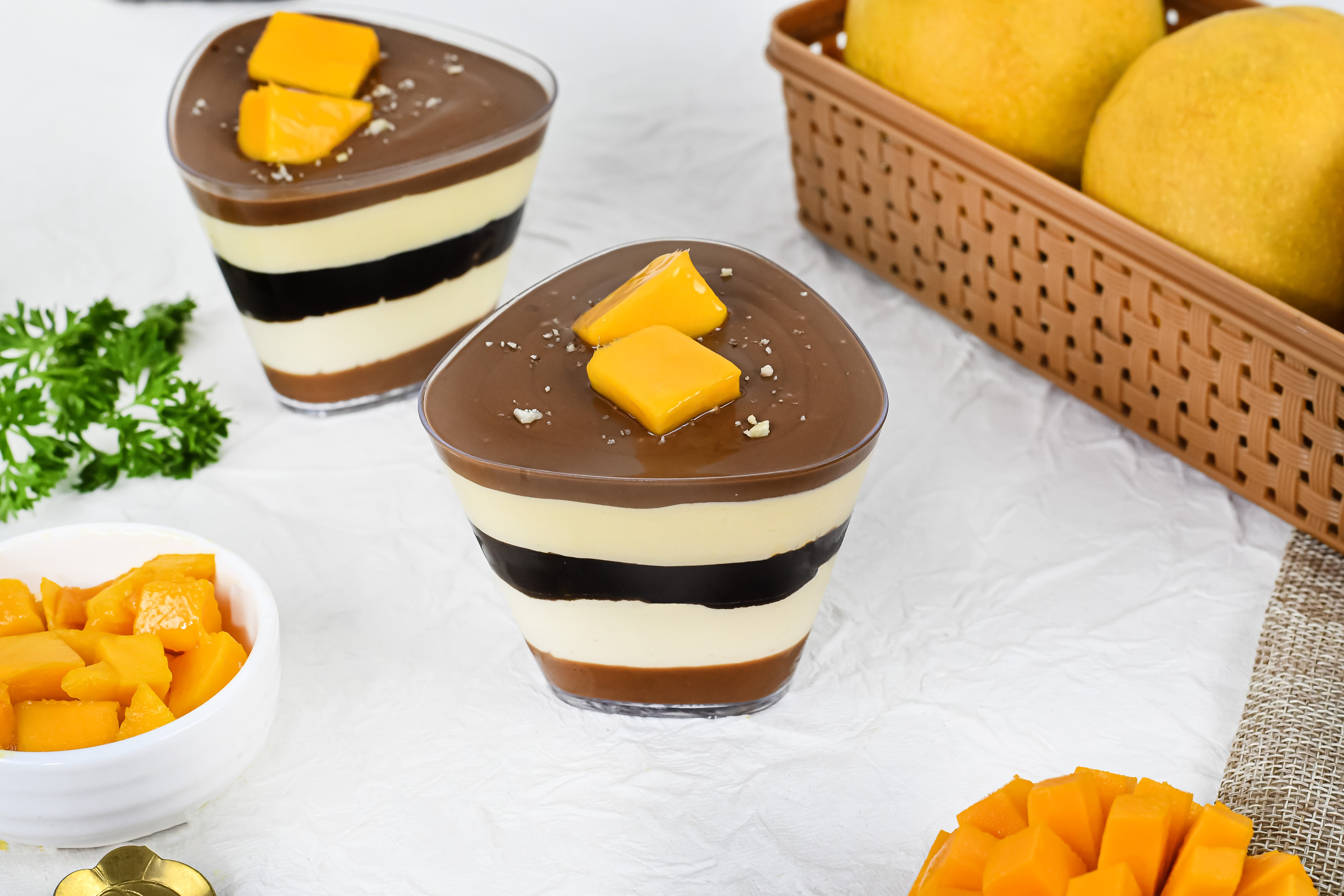 Mango nutella mousse