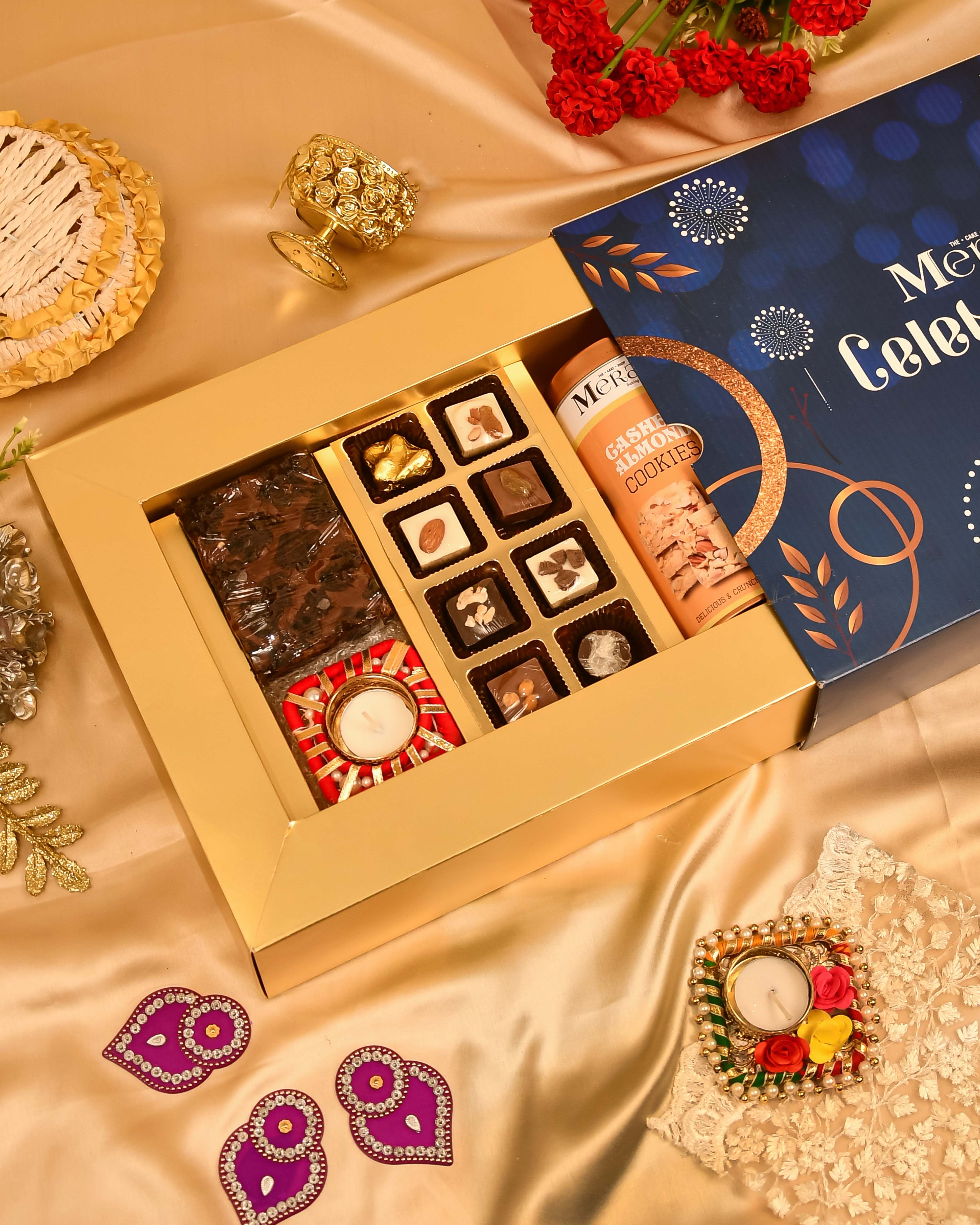 Amazon.com : Ghasitaram Gifts Indian Sweets - Diwali Gifts Diwali Sweet -  Big Box of Kaju Katli, Besan Barfi, Dodha Barfi and Milk Cake : Everything  Else
