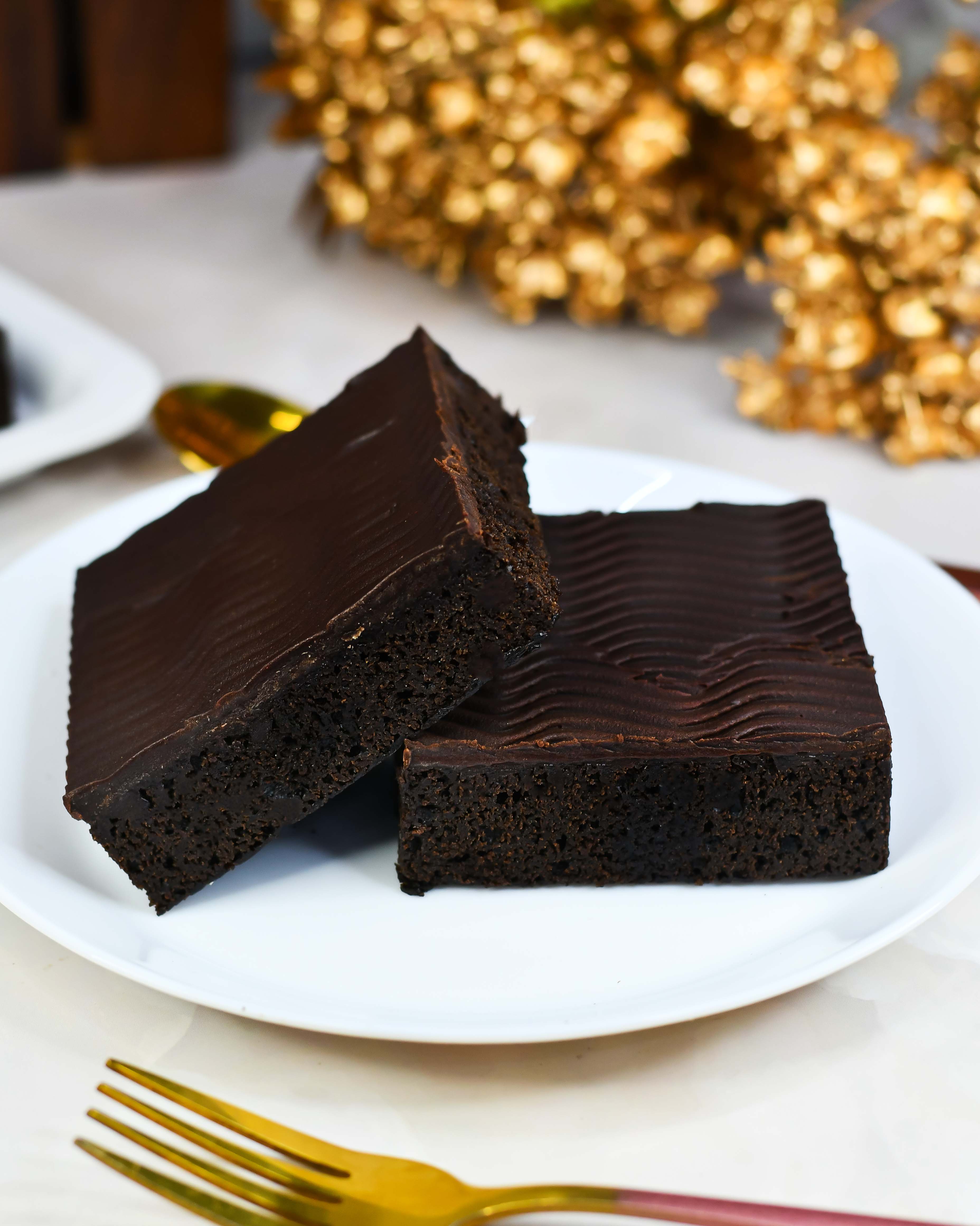 Fudgy Chocolate Brownie Cake - Hot Chocolate Hits