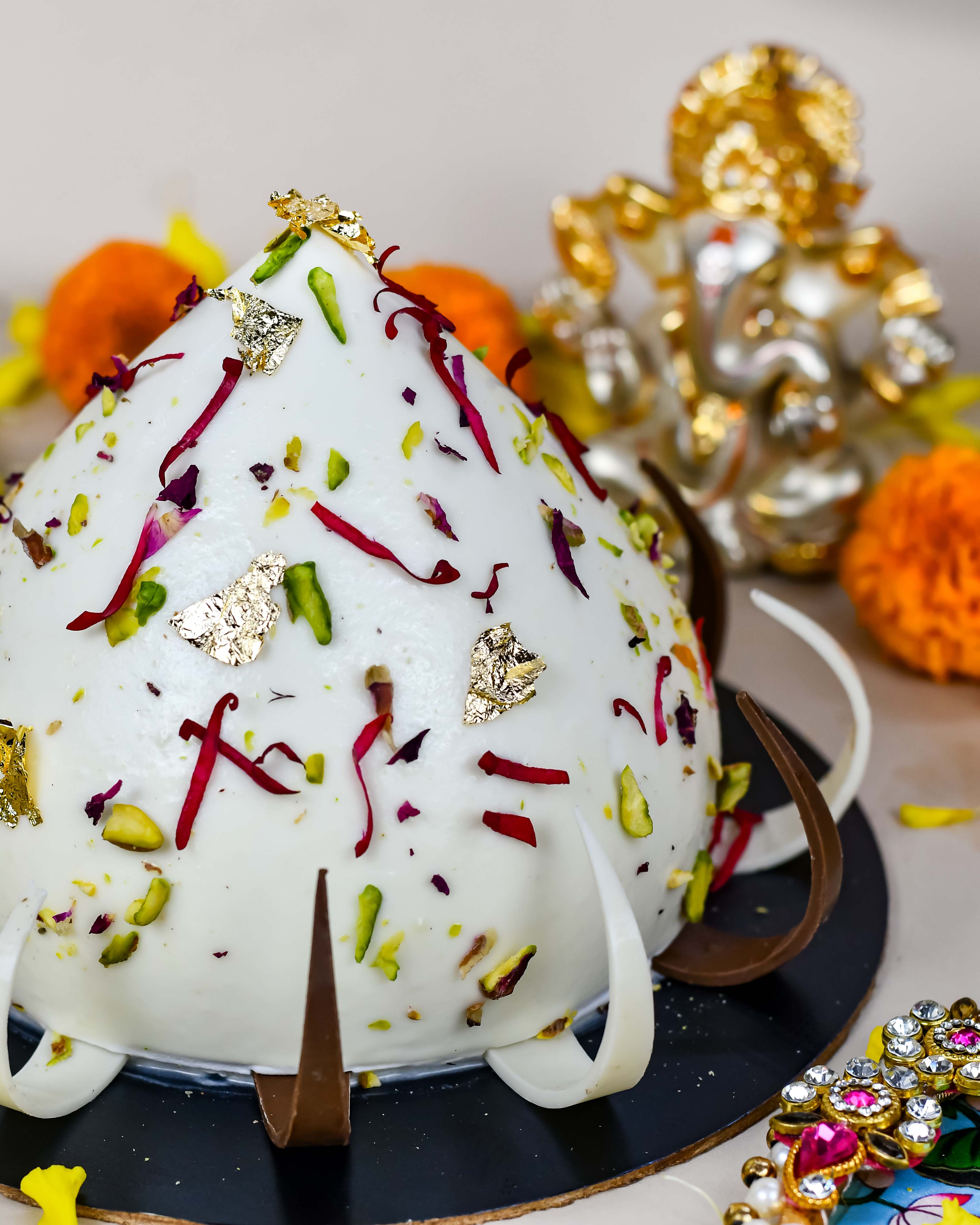 Rabdi Modak Cake