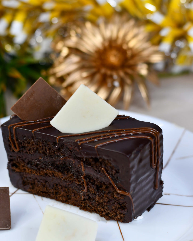 Order Half Kg Choco Belgium Cake Online | Kanpur Gifts