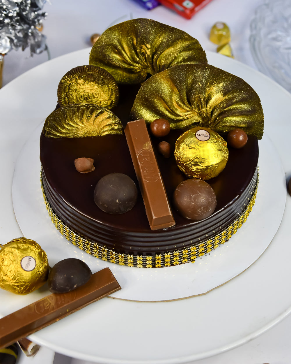 Gift Tasty chocolate overload cake, Order Online Today – Merak Cakes