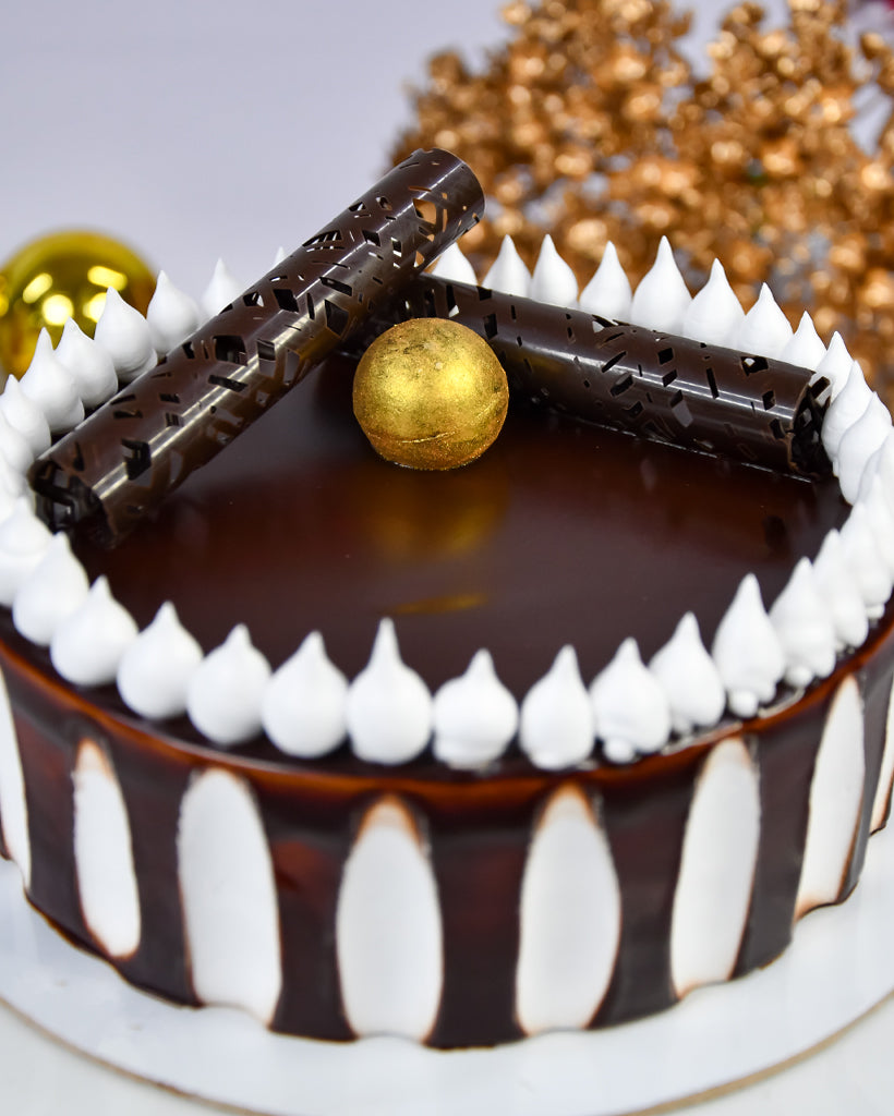 Chocolate Overload Cake-1kg - GiftBag.ae - Online Gift Delivery in Dubai